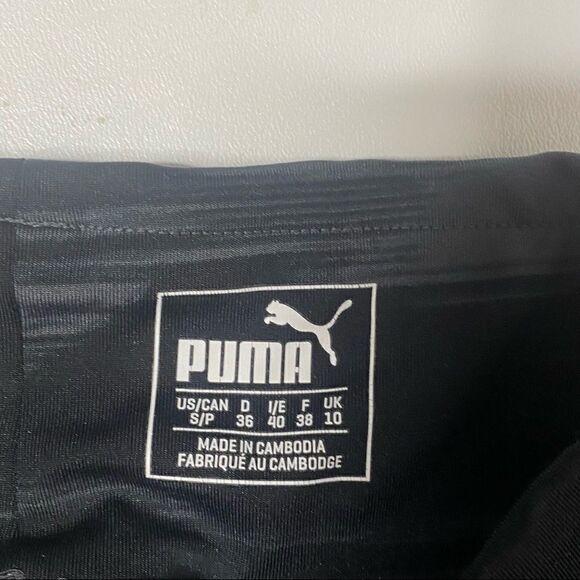 Puma | Black/Gray Yoga Capri’s - Picture 2 of 3